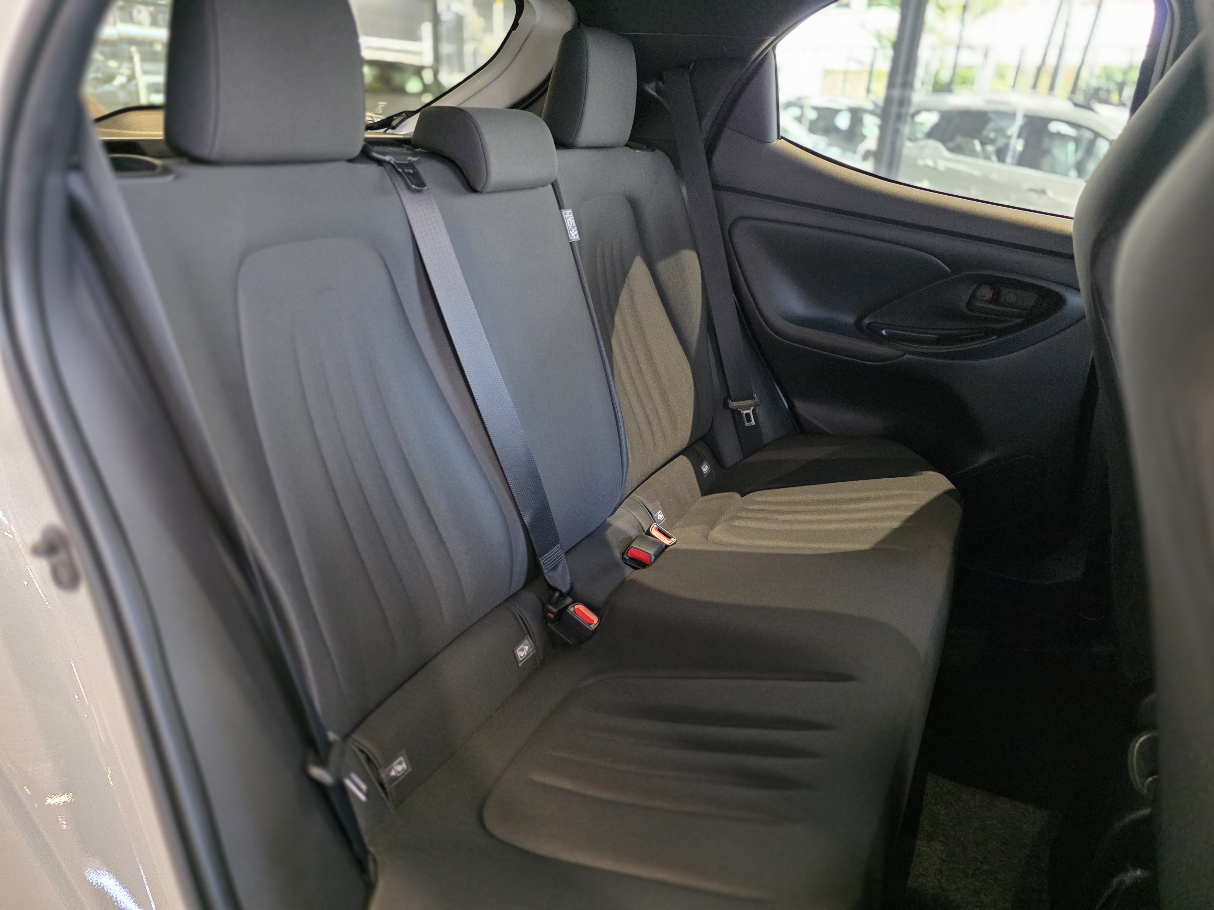 2024 Toyota Yaris X — photo 9